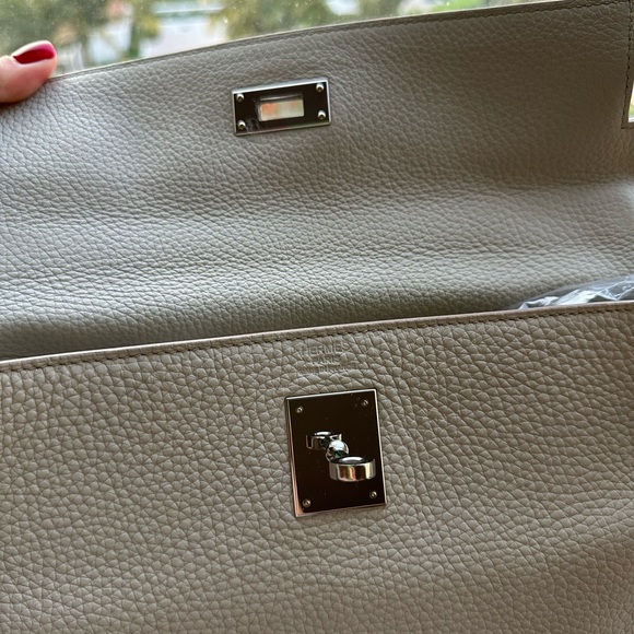 Hermes Kelly 32 cm Beton color ,Togo leather ,silver hardware - Picture 15 of 16